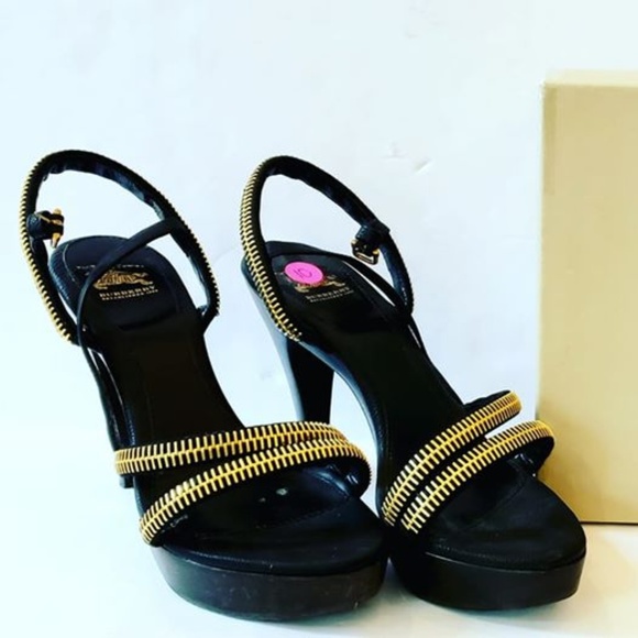 Burberry Limited Edition Zippered Heels - Size 41 - Picture 1 of 3